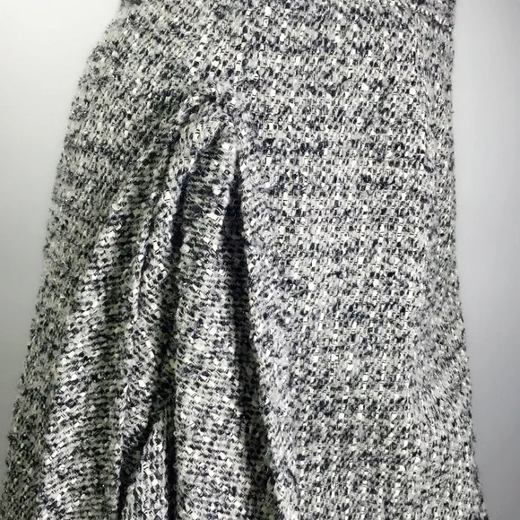 Oscar de la Renta Boucle’ Ruffled Gray Tweed Skirt - Picture 5 of 7